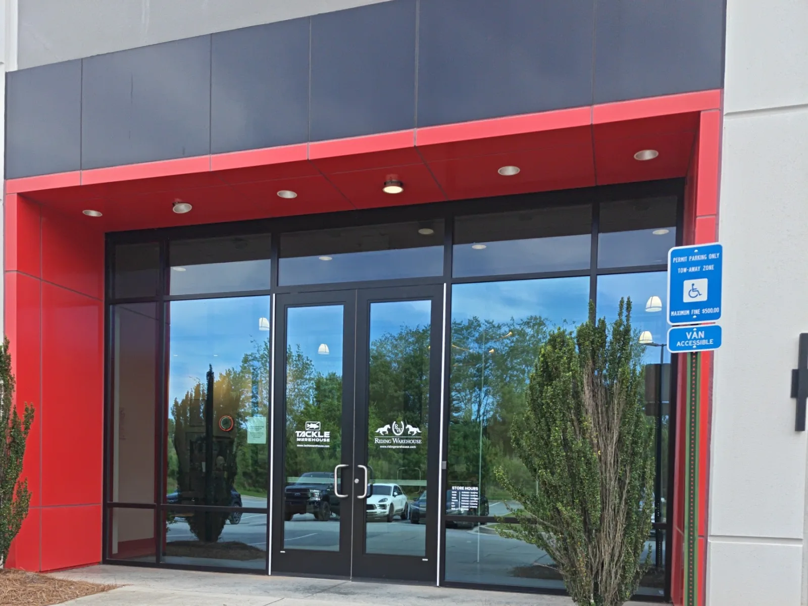 Ice Warehouse Alpharetta storefront