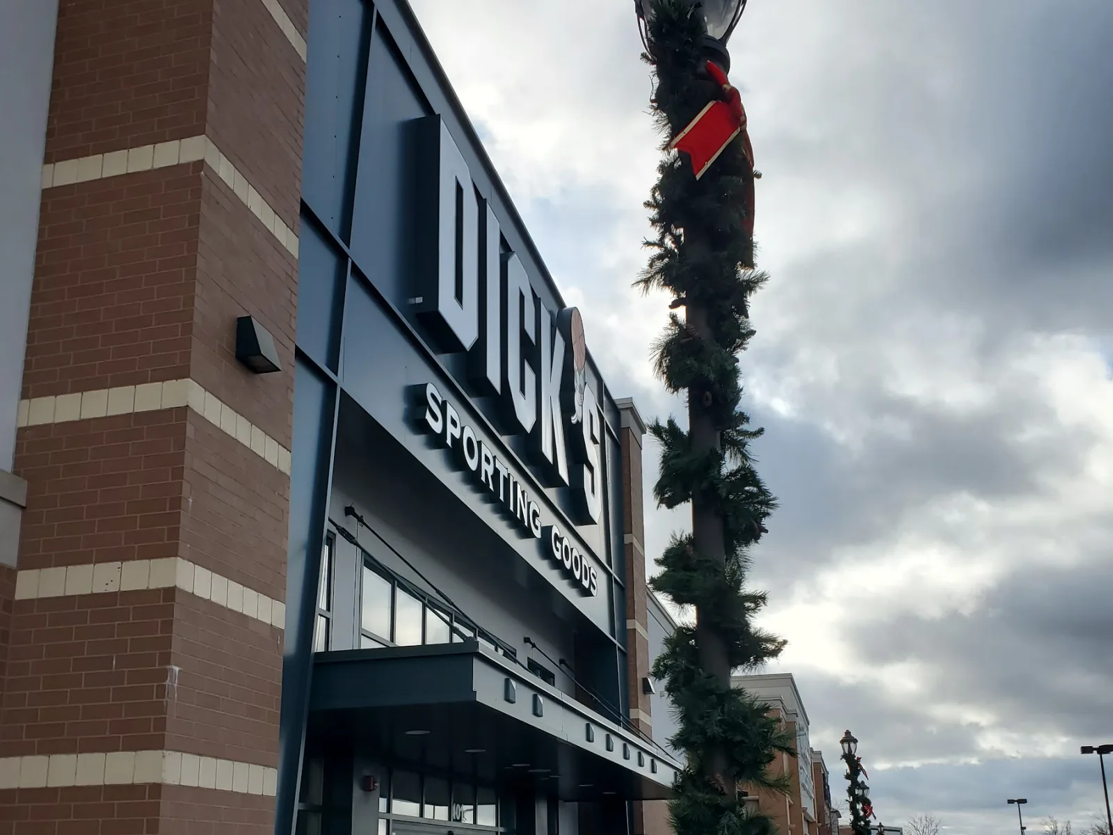DICK'S Sporting Goods Schererville storefront