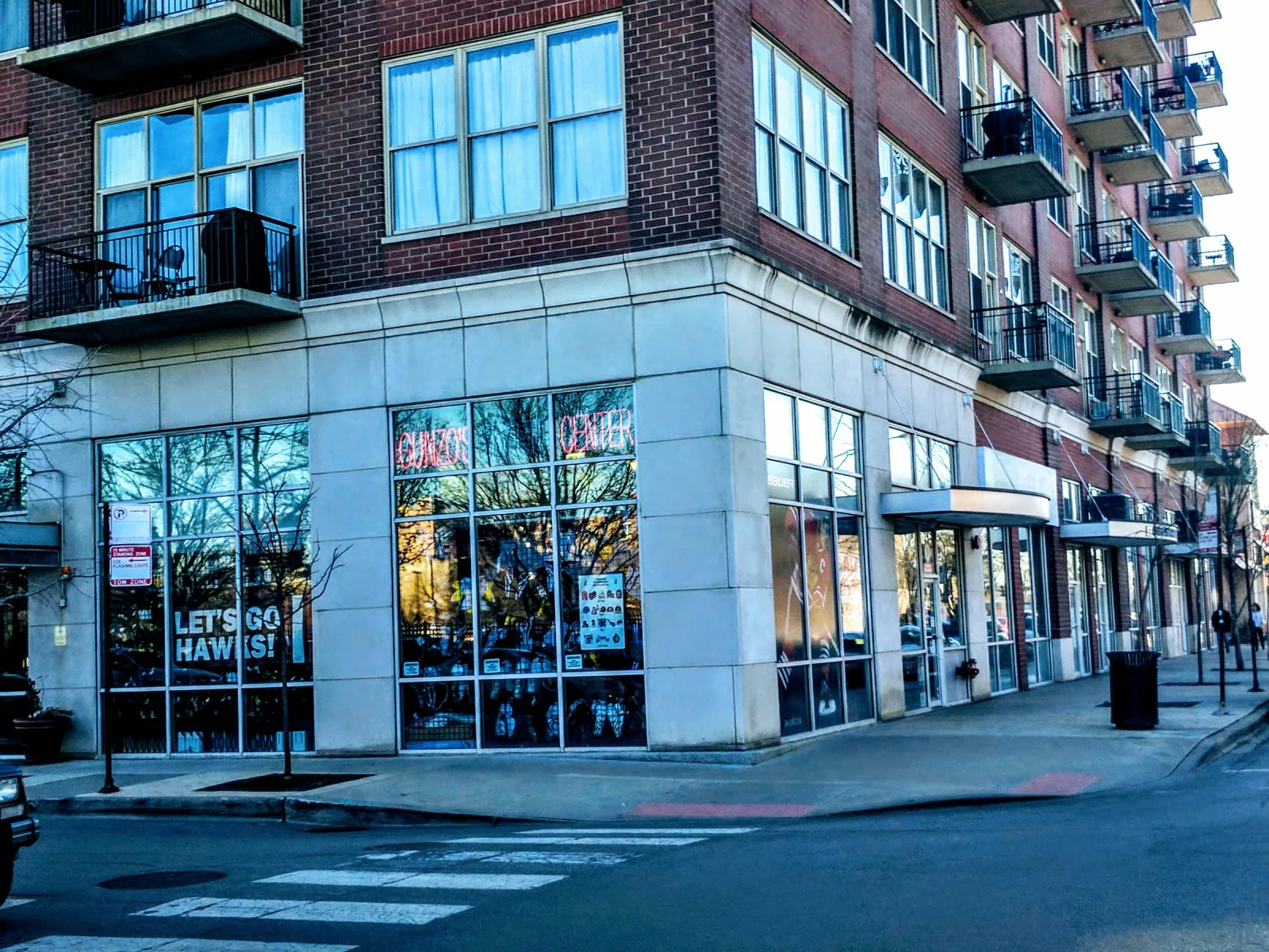 Gunzo’s Hockey Headquarters Chicago storefront