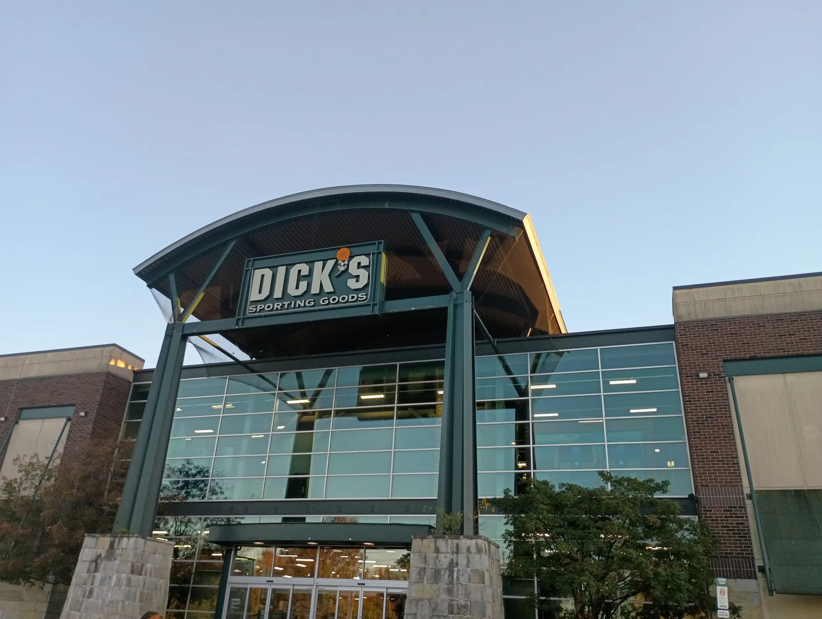 DICK'S Sporting Goods North Olmsted (Great Northern Mall) storefront