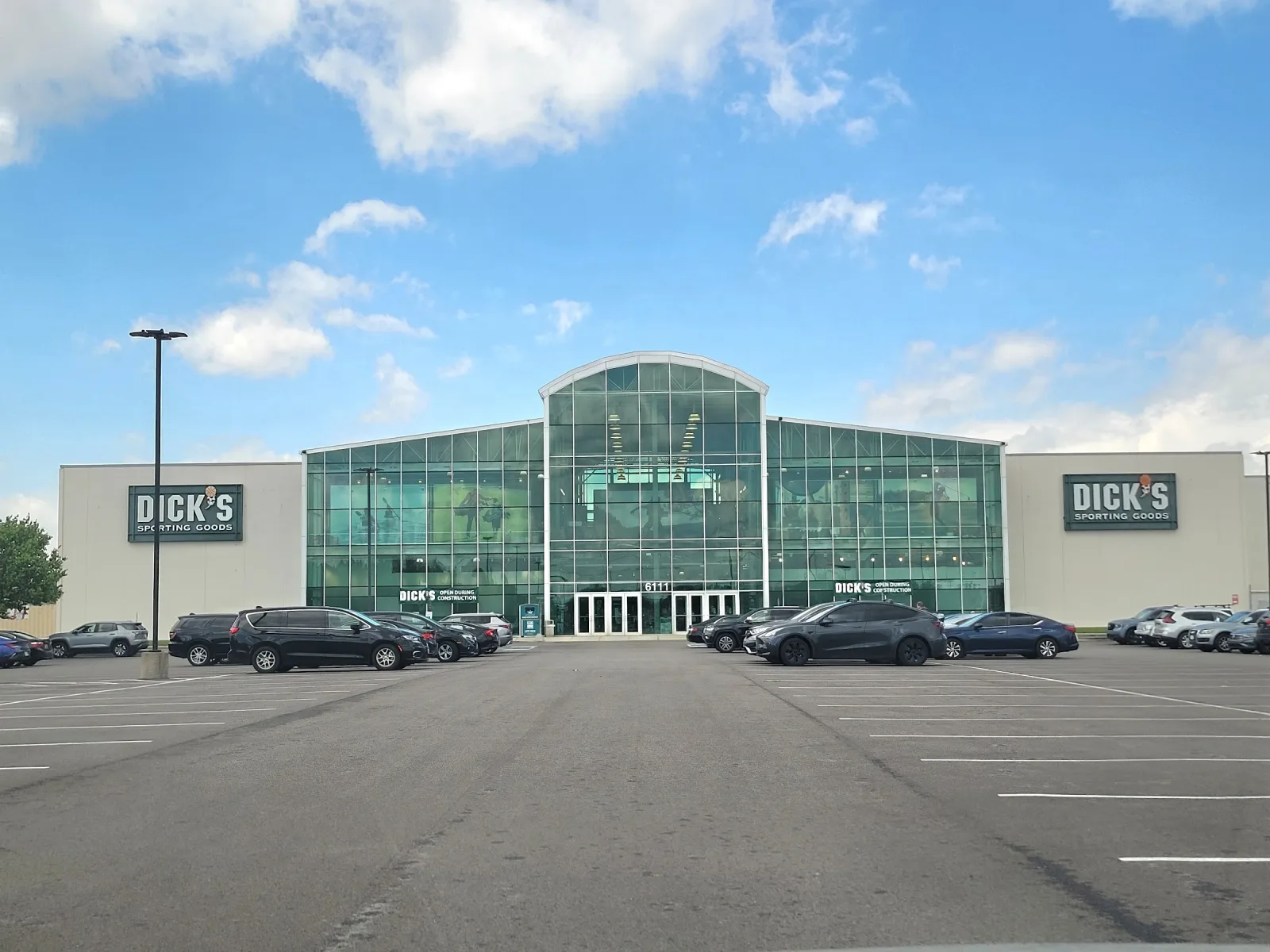 DICK'S Sporting Goods Dublin storefront