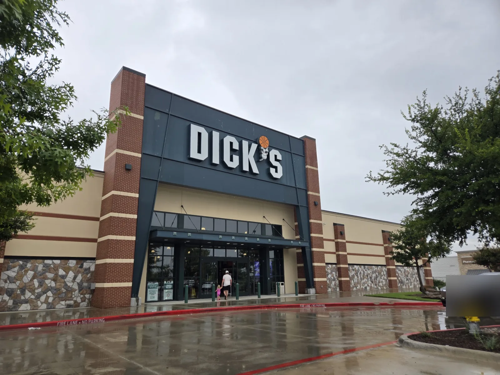 DICK'S Sporting Goods Prosper storefront