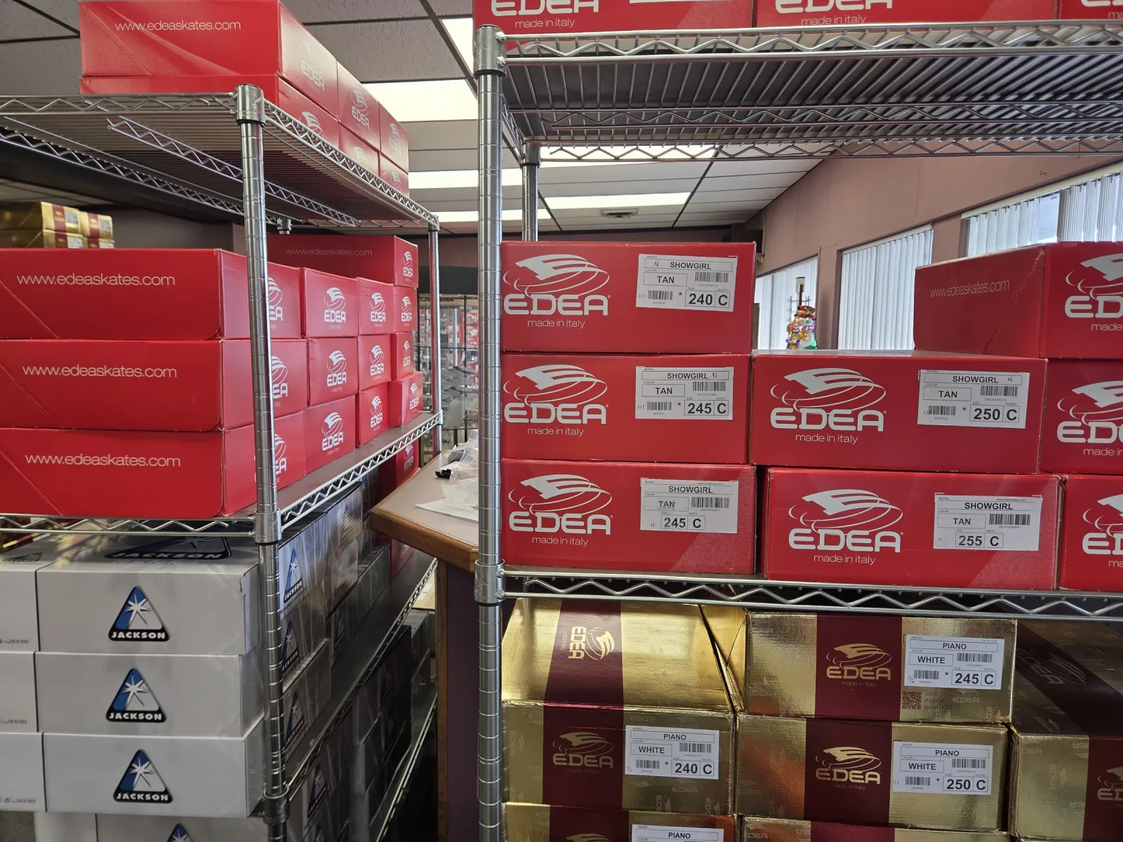 Podium Skates: inside the store
