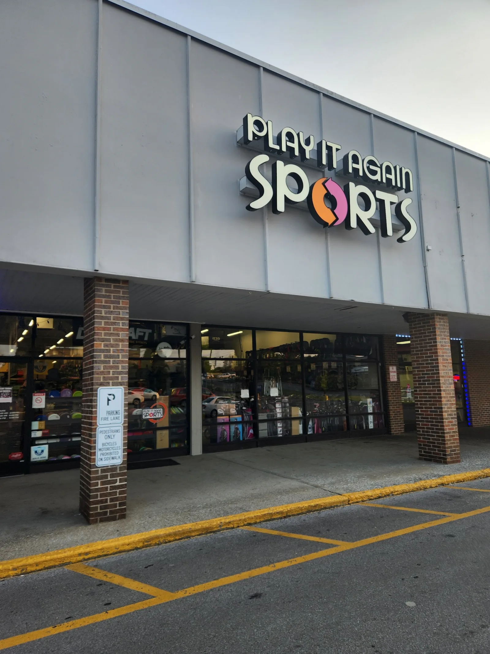 Fachada de Play It Again Sports Nashville