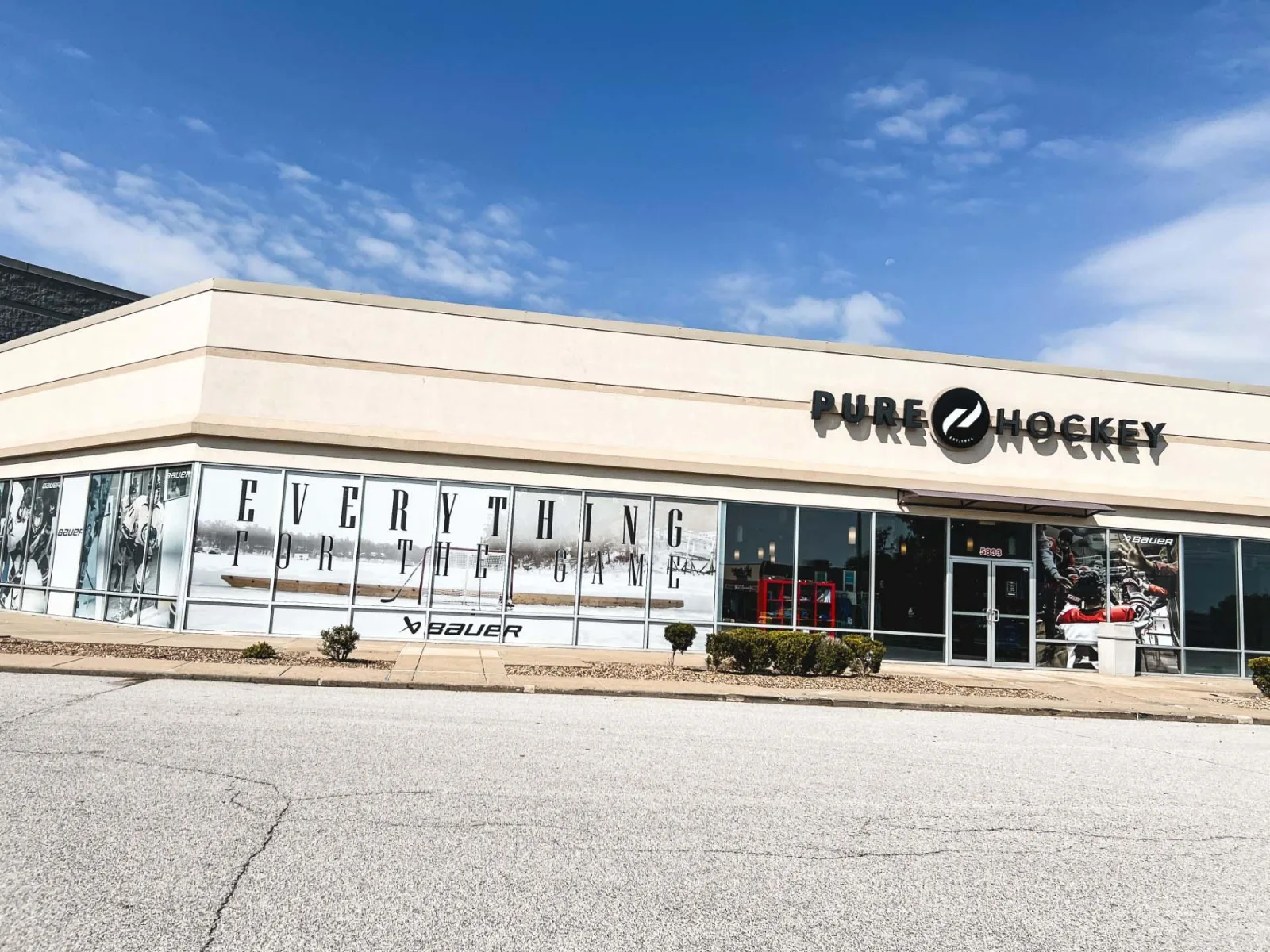 Fachada de Pure Hockey St. Peters