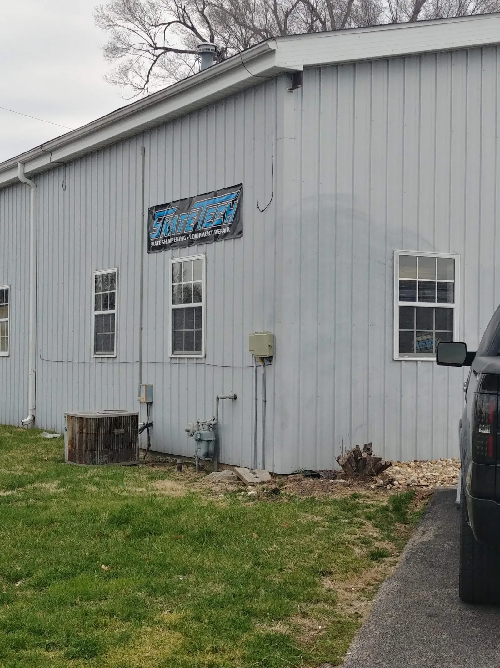 Fachada de SkateTech Skate Sharpening & Equipment Repair
