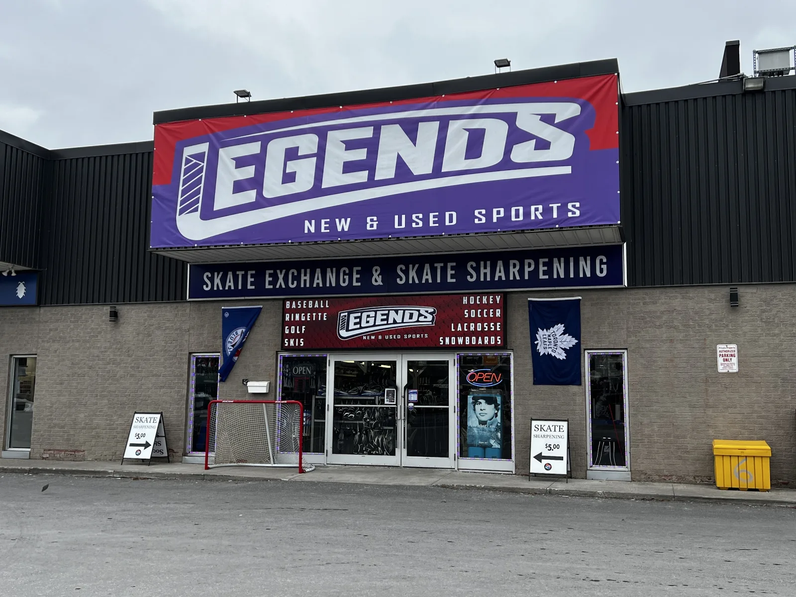 Fachada de Legends Sports