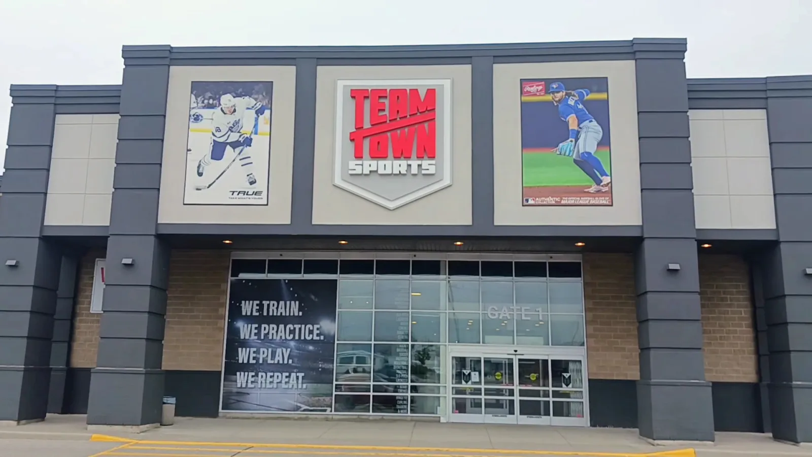 Fachada de Team Town Sports Whitby