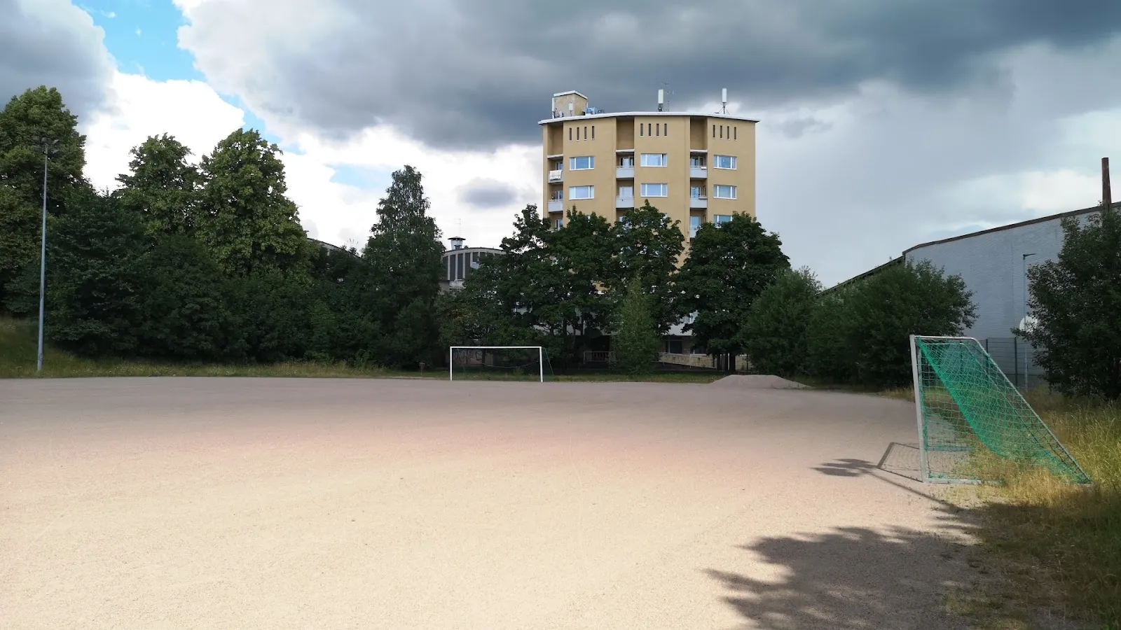 The outside of Annala – luistelukenttä, in a photo from its Google Maps listing. — Annala – luistelukenttä
