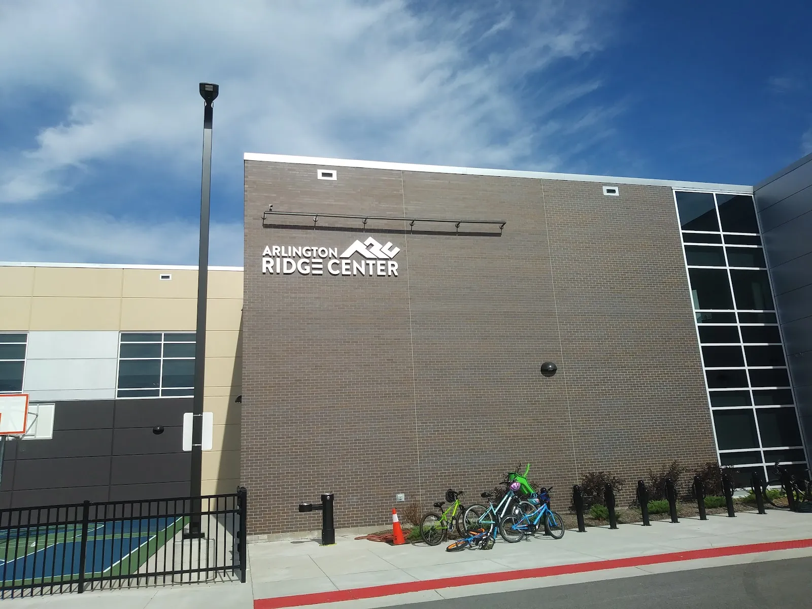 The outside of Arlington Ridge Center Legacy Park Outdoor Rink, in a photo from its Google Maps listing. — Arlington Ridge Center Legacy Park Outdoor Rink