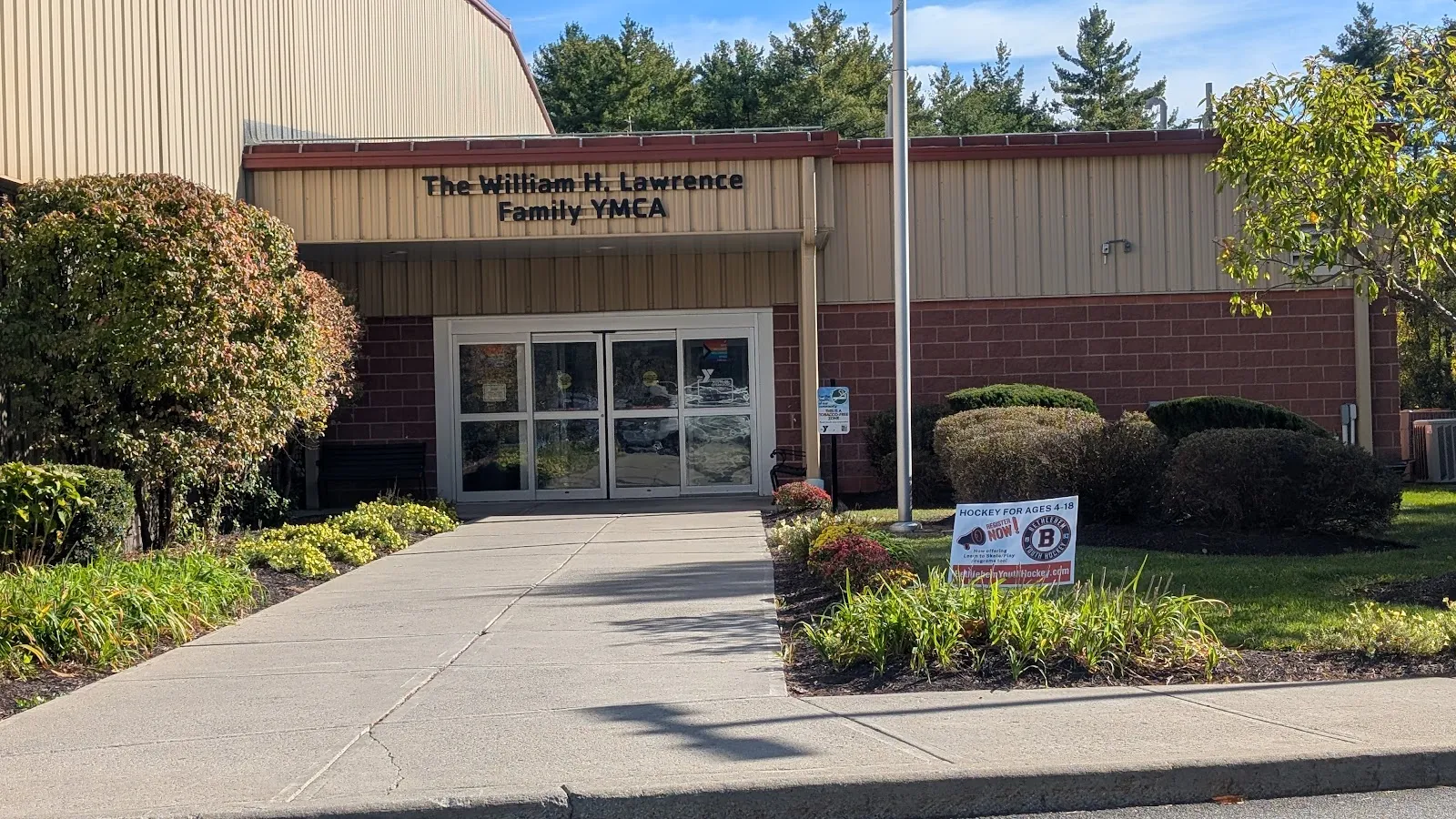 The entrance of the Bethlehem YMCA, 900 Delaware Ave — Bethlehem YMCA Ice Rink