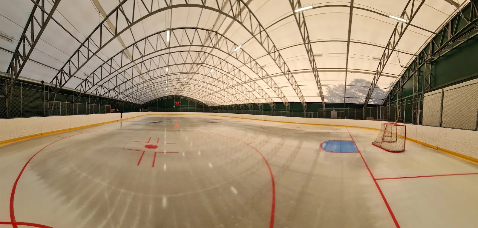 Ice under the roof of Björknäs istält — Björknäs istält