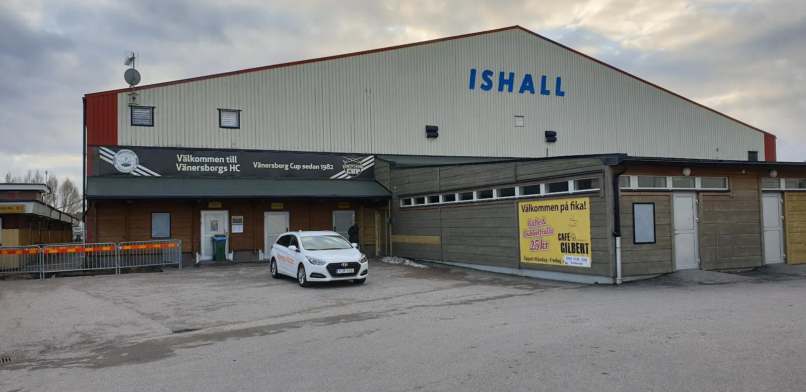 Ishallen vid Brätte i Vänersborg – Brätte Ishall