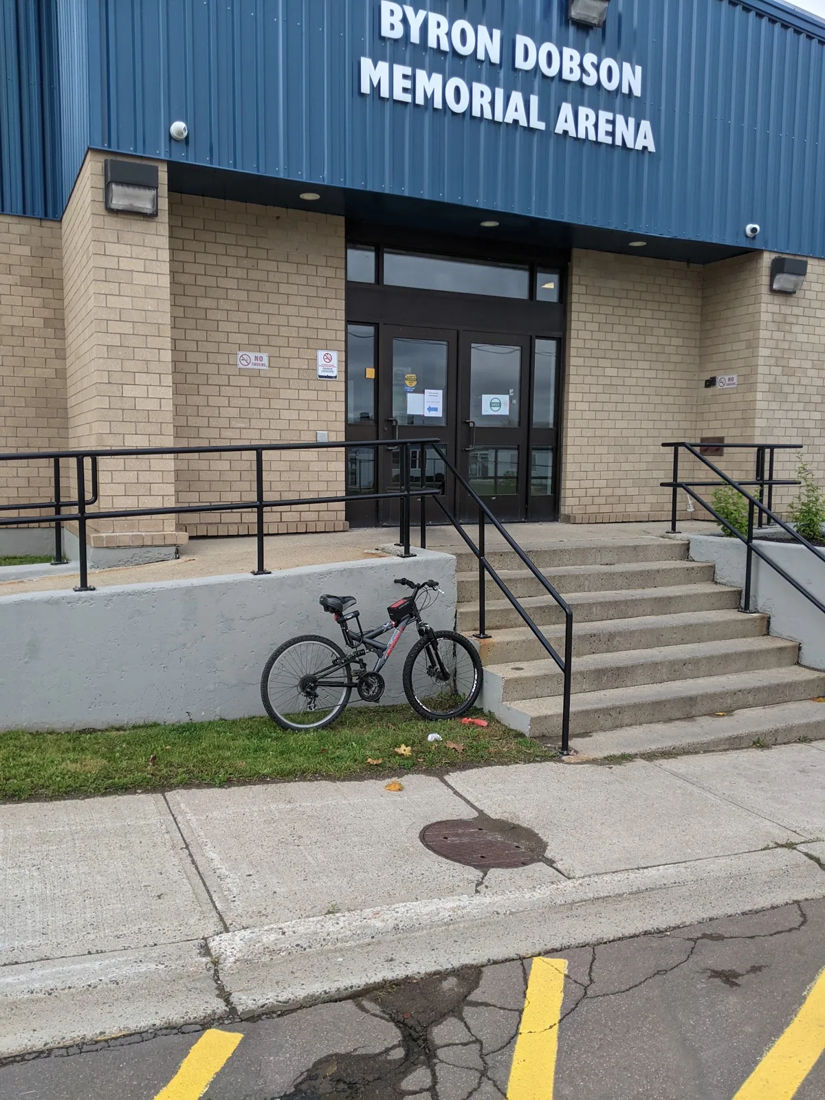 The entrance of Byron Dobson Memorial Arena — Byron Dobson Memorial Arena