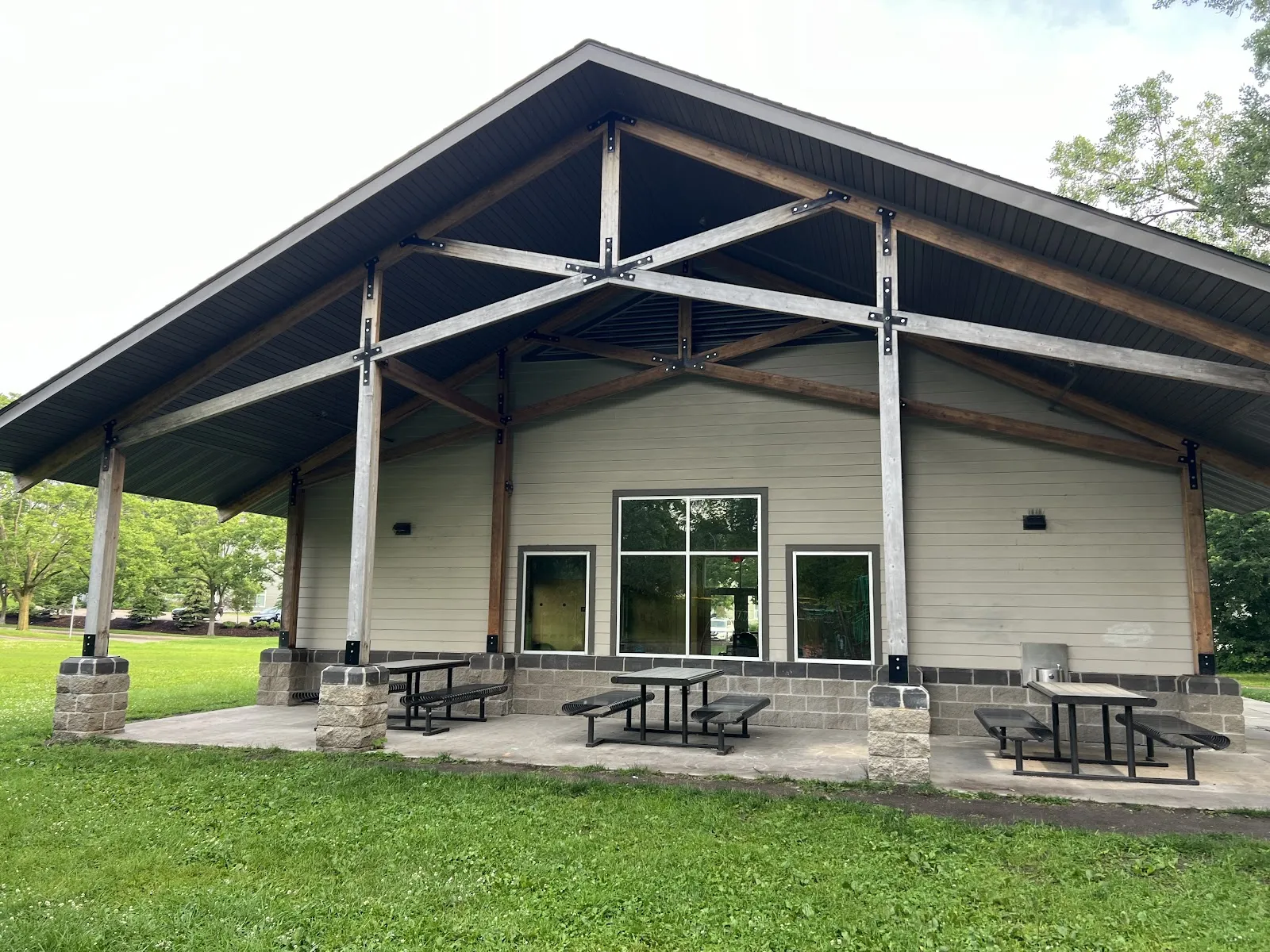 The outside of Countryside Park Ice Rinks, in a photo from its Google Maps listing. — Countryside Park Ice Rinks