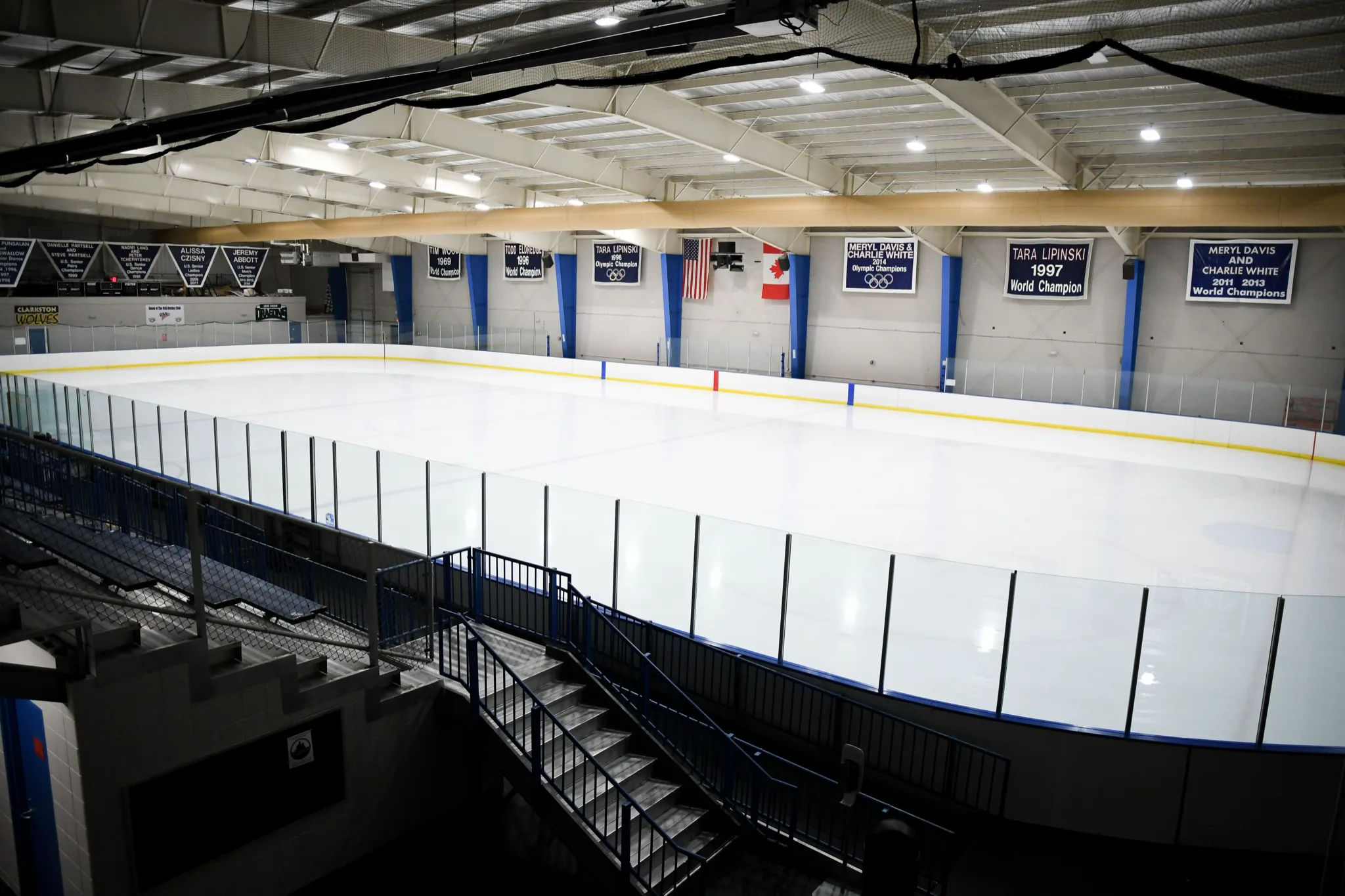Toda la pista, recién pulida y vacía — Detroit Skating Club (Bloomfield Hills)