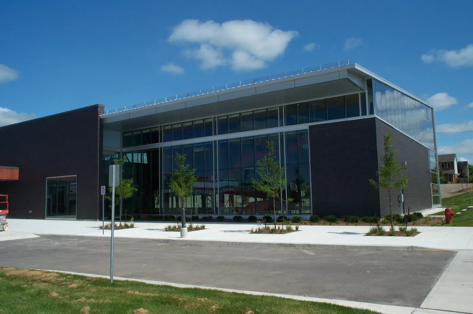 The outside of Diane Hamre Recreation Complex Outdoor Rink, in a photo from its Google Maps listing. — Diane Hamre Recreation Complex Outdoor Rink