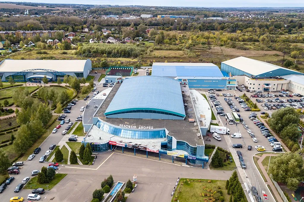 Aerial view of the Dmitrov sports complex and its ice palace — Dmitrov Sports Complex