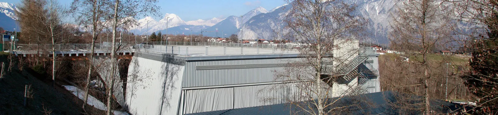 The Eissportzentrum Götzens seen from the side — Eissportzentrum Götzens
