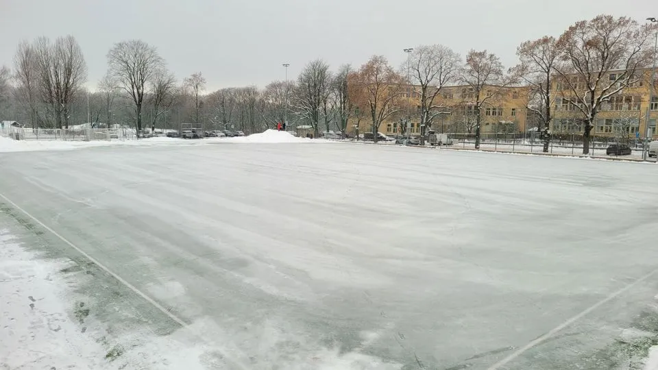 The artificial ice at Eriksdals bollplan — Eriksdals bollplans skridskois