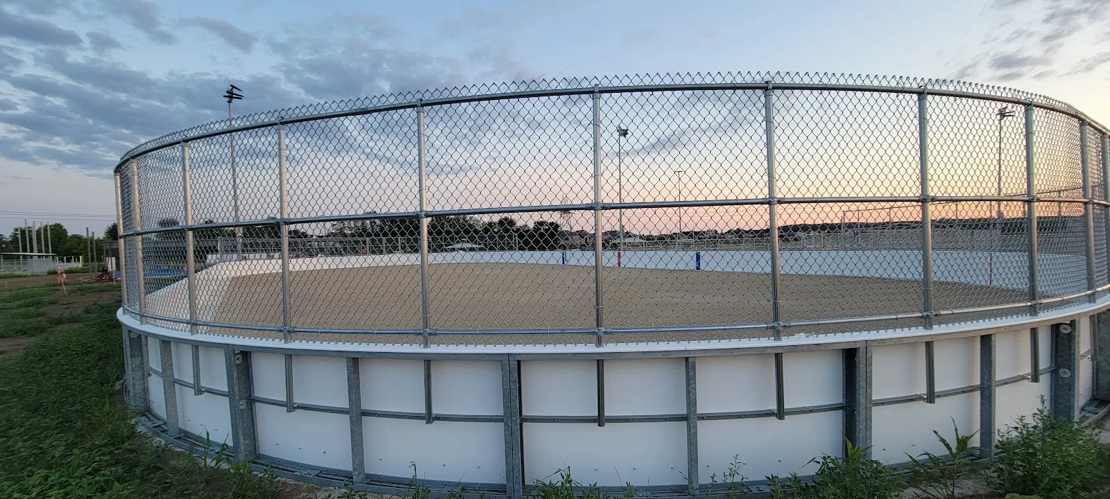 The outside of Glacial Valley Park Outdoor Rink, in a photo from its Google Maps listing. — Glacial Valley Park Outdoor Rink