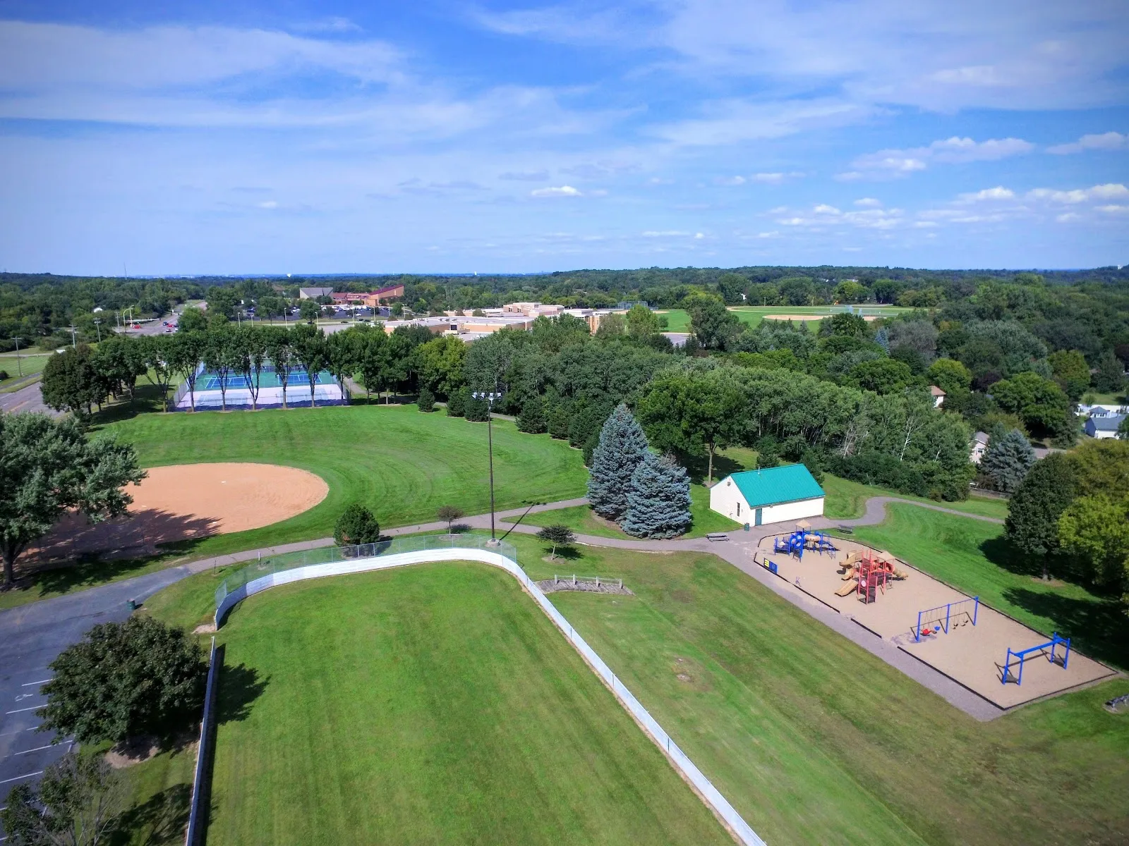 El exterior de Hagemeister Park Ice Rinks, en una foto de su ficha de Google Maps. — Hagemeister Park Ice Rinks
