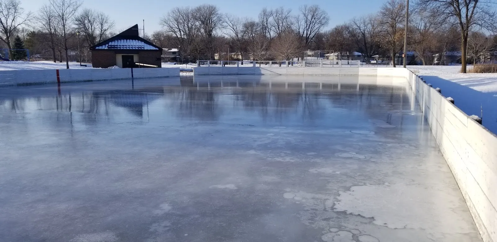 El hielo de Hampshire Park Outdoor Rink, en una foto de su ficha de Google Maps. — Hampshire Park Outdoor Rink