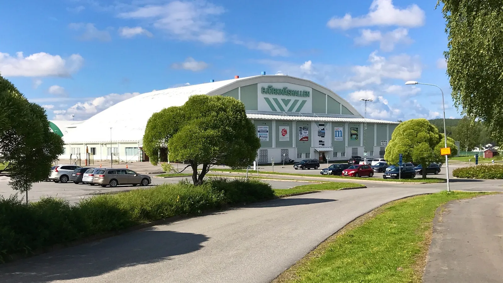 Hive Arena (Björknäshallen) in Boden seen from the car park — Hive Arena