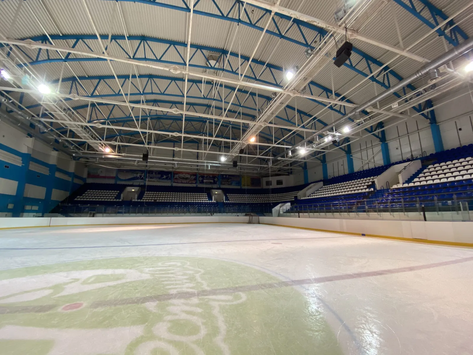 The ice arena of the Ice Palace Mari El in Yoshkar-Ola — Ice Palace Mari El