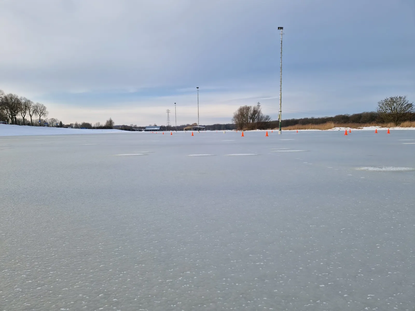 The ice track of IJsclub Vooruitgang in Vollenhove, January 2026. — IJsbaan Vollenhove (IJsclub Vooruitgang Vollenhove)