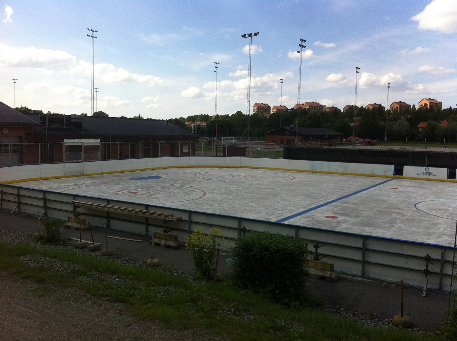 The artificial-ice rink at Kärrtorps IP (2013) — Kärrtorps ishall