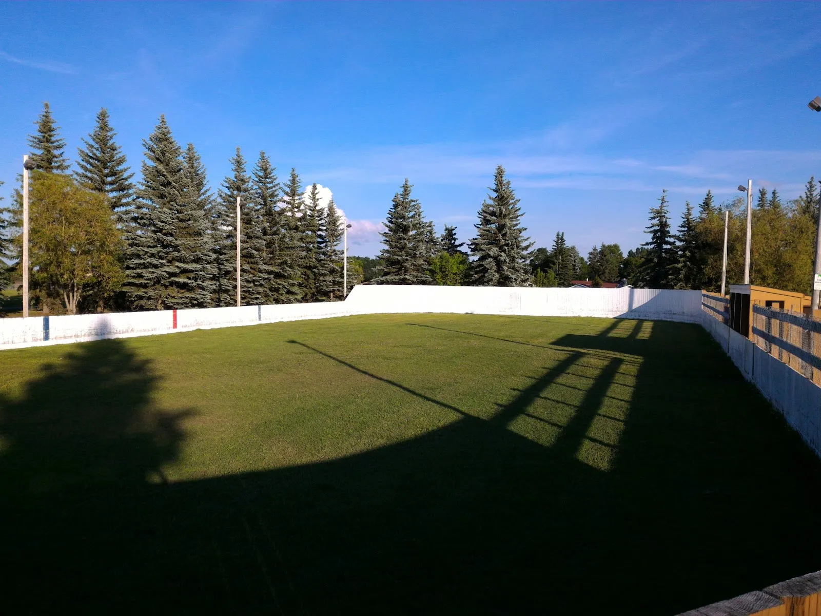 The outside of Larose Park Outdoor Rink, in a photo from its Google Maps listing. — Larose Park Outdoor Rink
