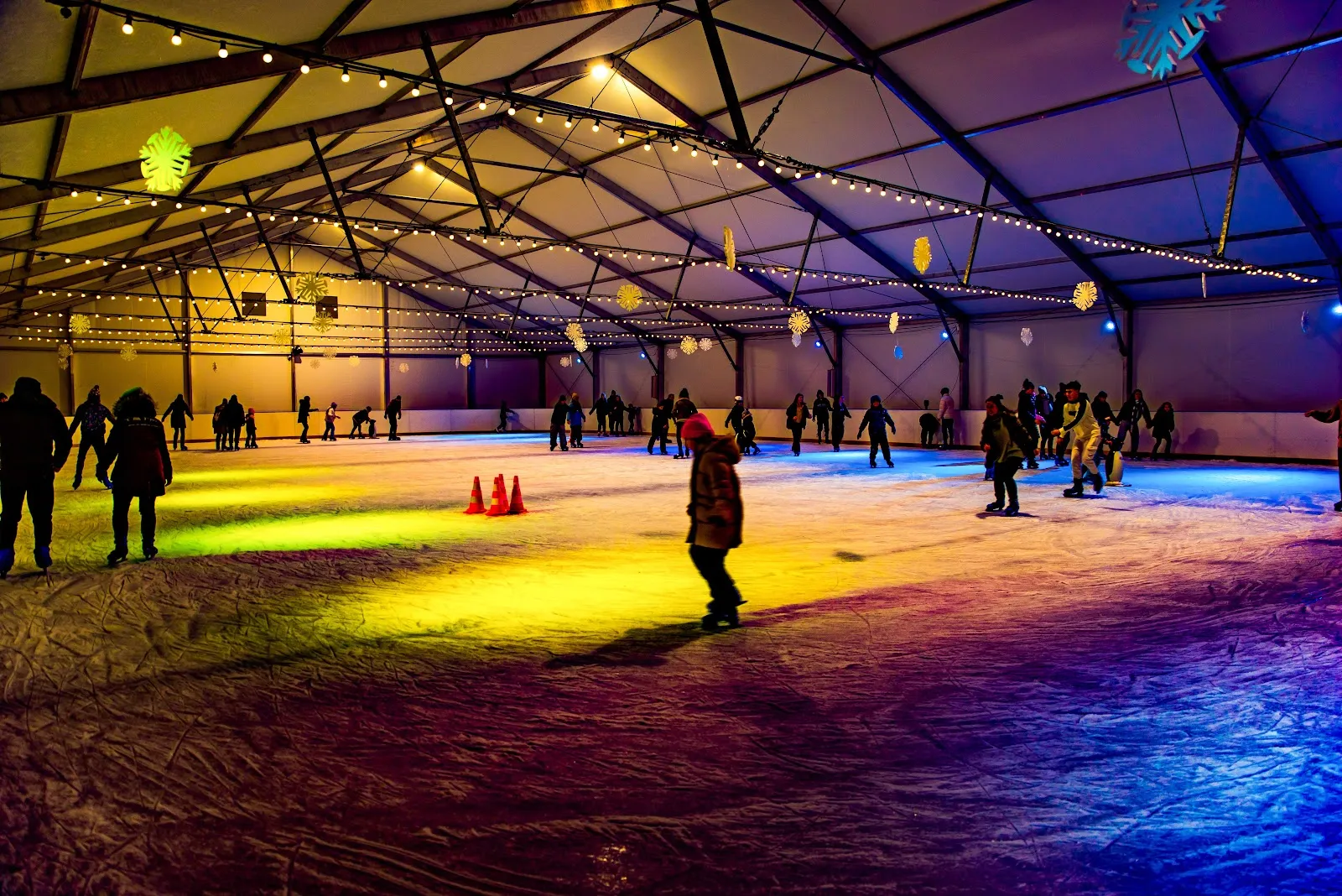 The ice at Lodowisko OSiR Stargard, in a photo from its Google Maps listing. — Lodowisko OSiR Stargard