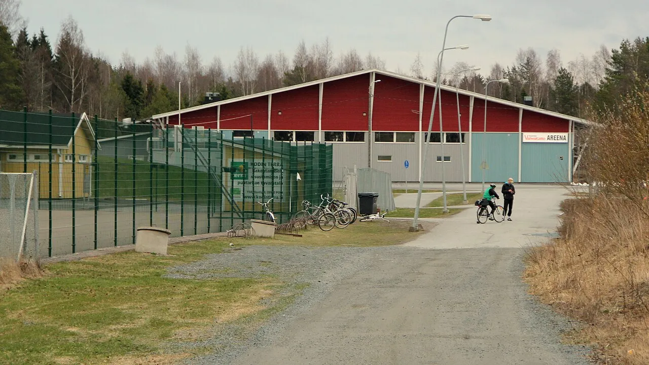 Luvian Jäähalli, the Vahva-Katto Areena, seen from the path that leads to it — Luvian Jäähalli