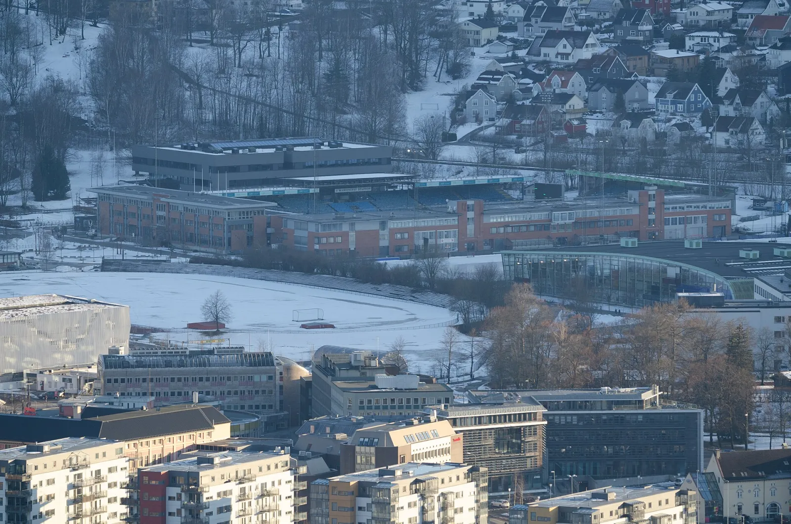 Marienlyst stadion and the kunstisbane seen from the north in winter — Marienlyst kunstisbane