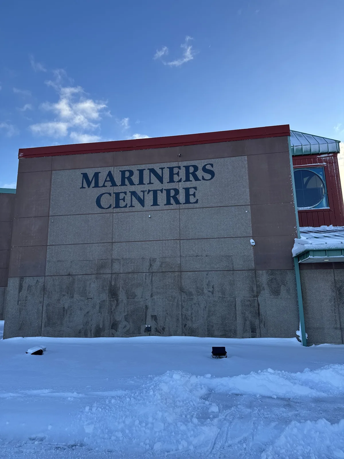 The Mariners Centre name on the arena wall in Yarmouth — Mariners Centre
