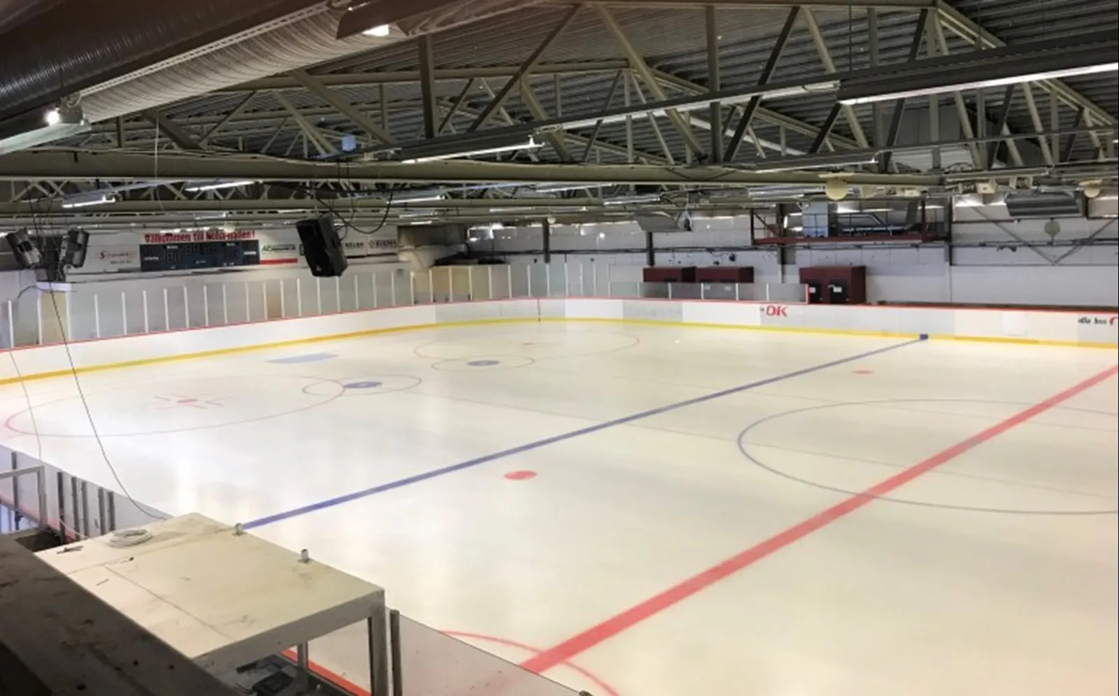 The ice rink inside Nolia ishall in Piteå. — Nolia ishall