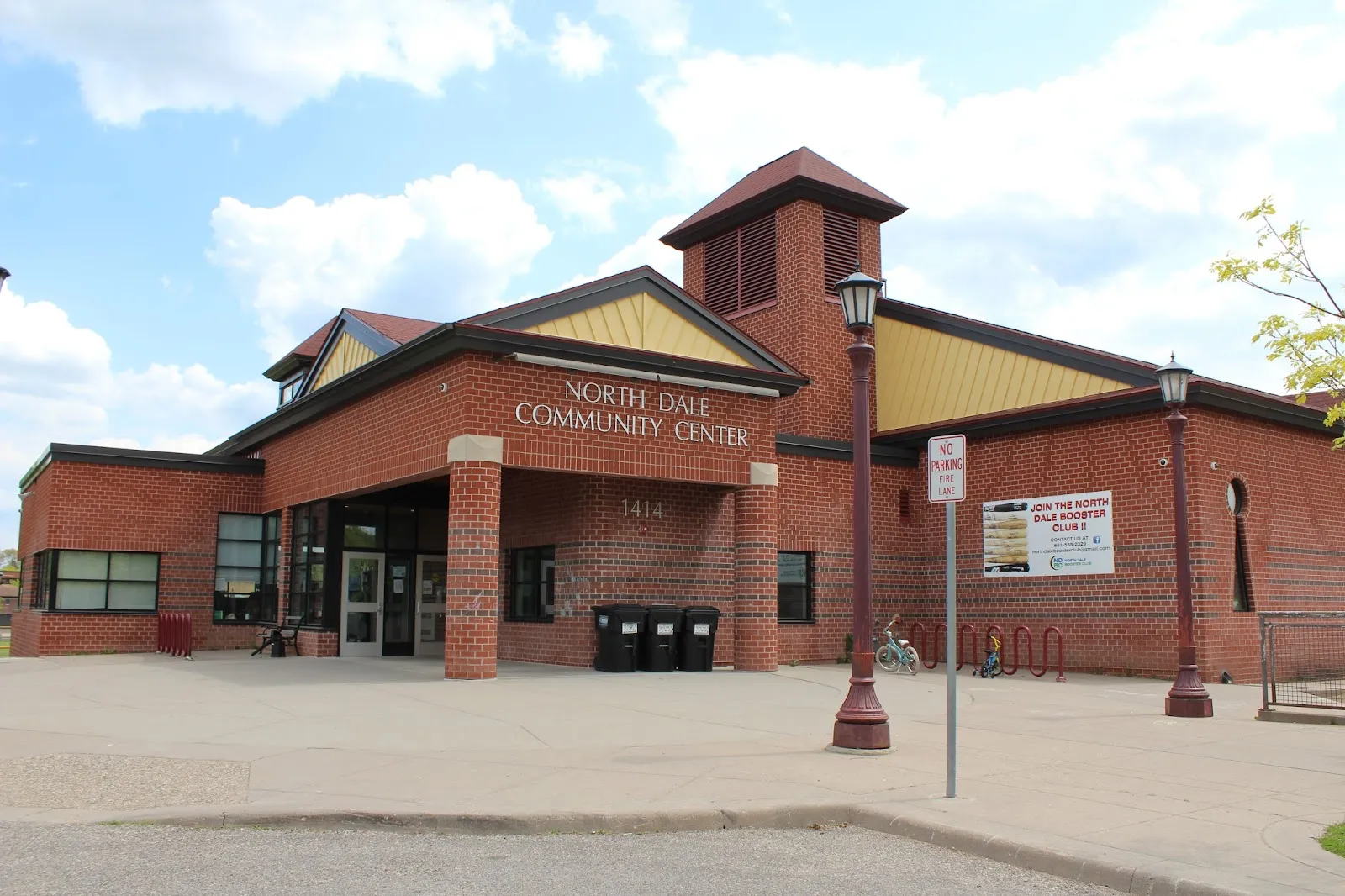 North Dale Recreation Center, home of the rink, in a photo from its Google Maps listing. — North Dale Park Outdoor Rink