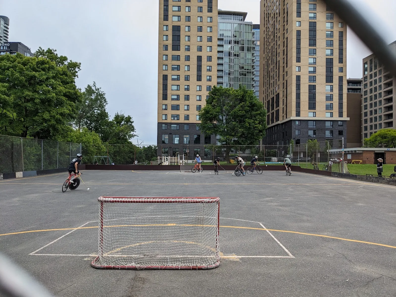 The outside of Ev Tremblay Park Outdoor Rink, in a photo from its Google Maps listing. — Ev Tremblay Park Outdoor Rink