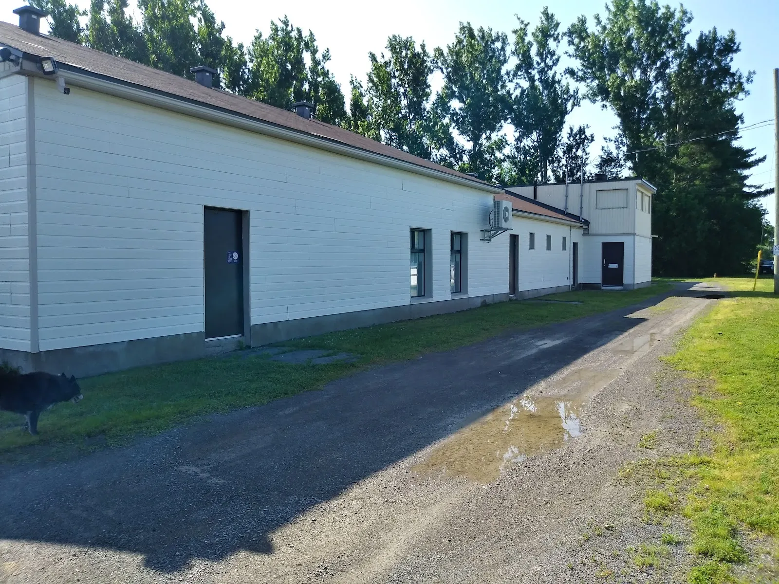 The outside of Kars Community Park Outdoor Rink, in a photo from its Google Maps listing. — Kars Community Park Outdoor Rink