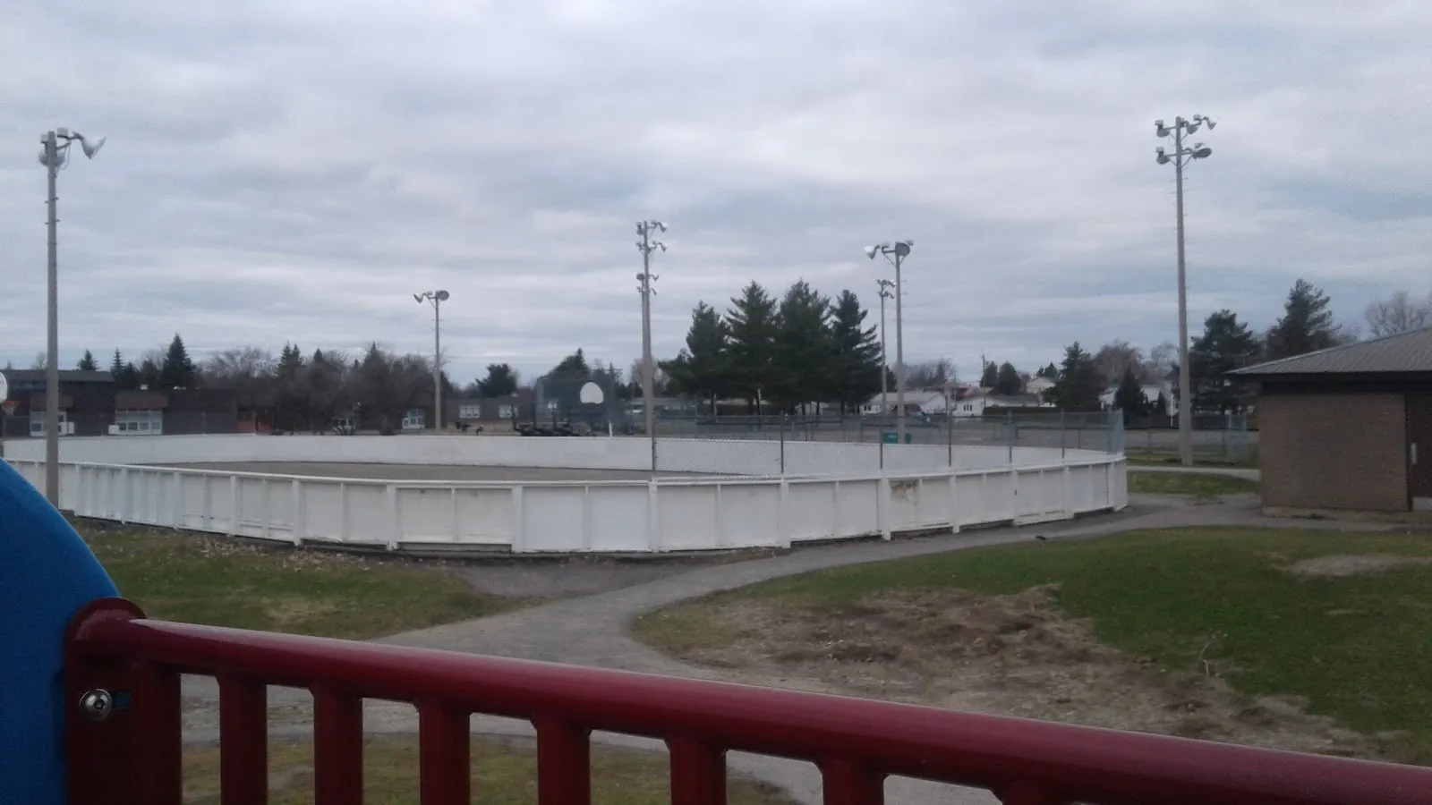 The outside of Kinsella Park Outdoor Rink, in a photo from its Google Maps listing. — Kinsella Park Outdoor Rink