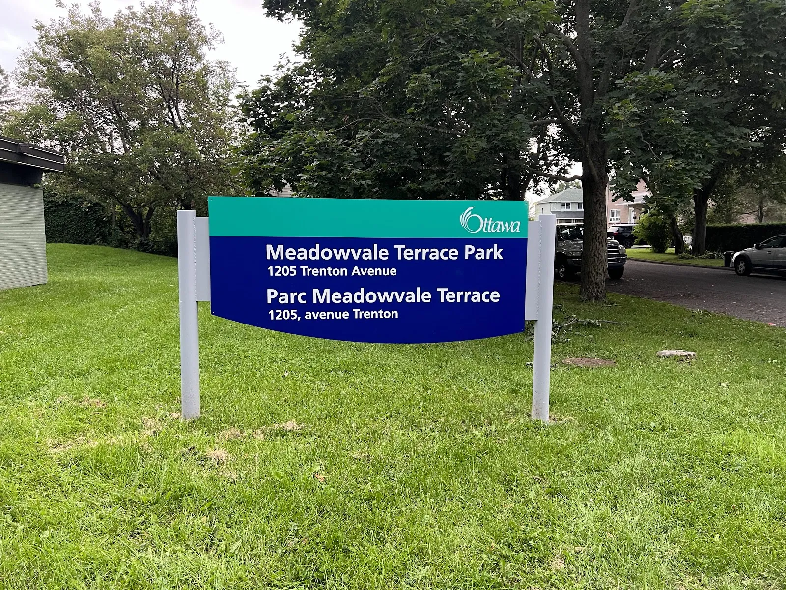 The outside of Meadowvale Terrace Park Outdoor Rink, in a photo from its Google Maps listing. — Meadowvale Terrace Park Outdoor Rink