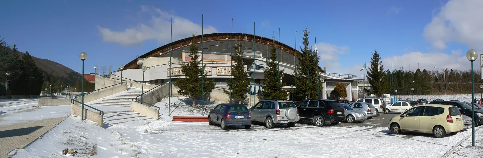 Esterno del Palaghiaccio G. Bolino di Roccaraso – Palaghiaccio G. Bolino
