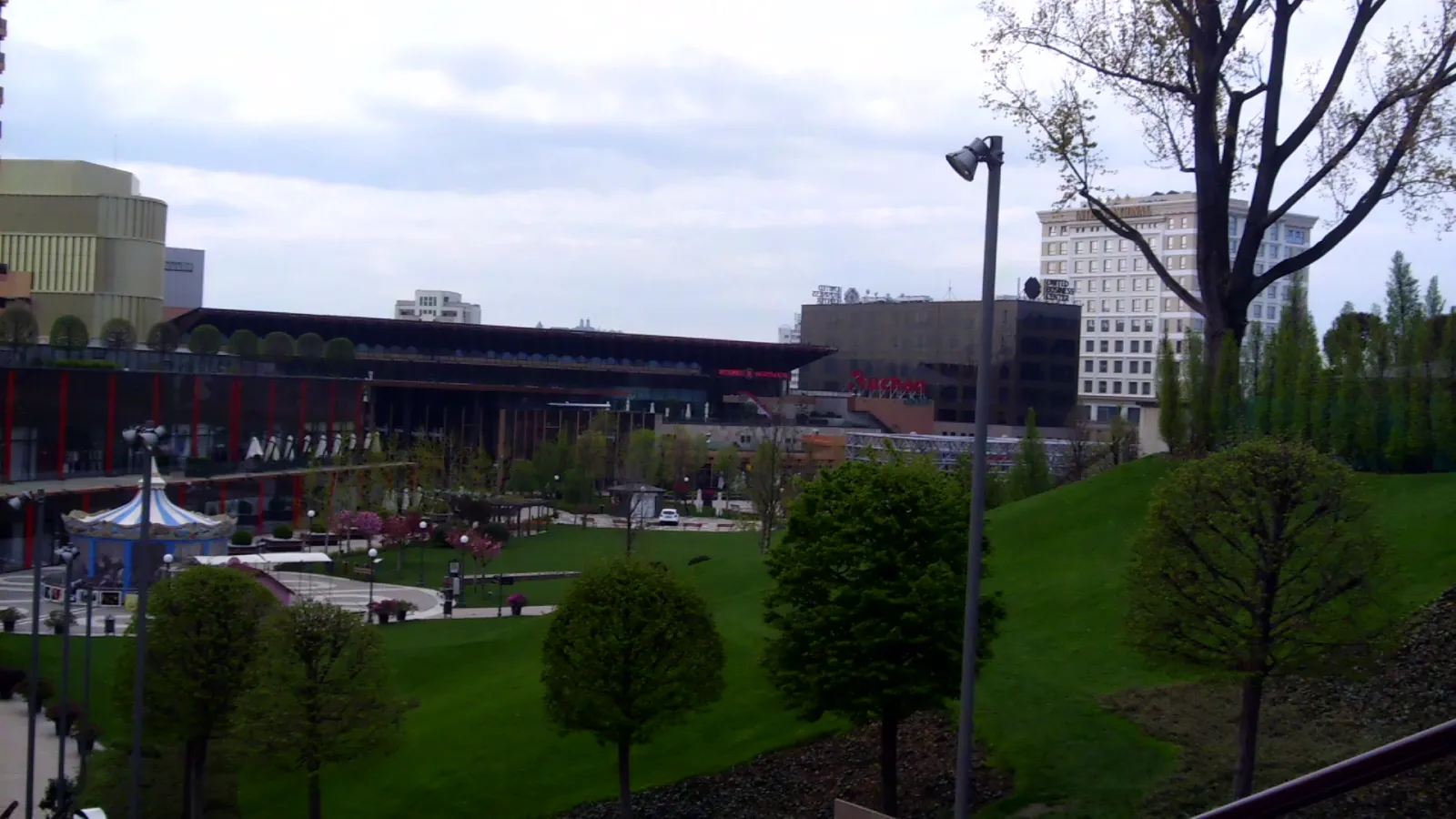 The Palas garden and Palas Mall in Iași, where the Palas Ice rink is set up each winter — Palas Ice (Palas Mall rink)