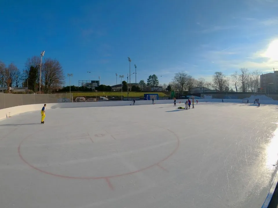 La glace de la patinoire de la Pontaise — Patinoire de la Pontaise