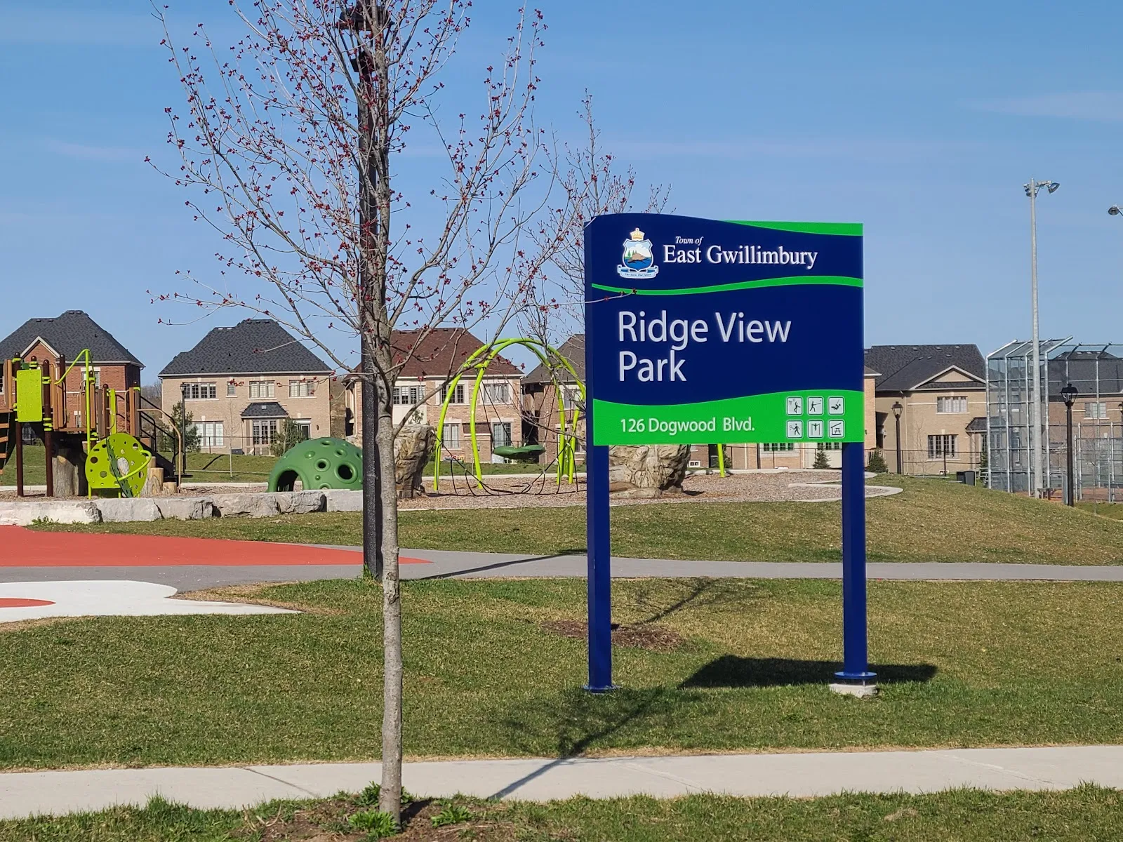 The entrance to Ridge View Park, home of the rink, in a photo from its Google Maps listing. — Ridge View Park Outdoor Rink (East Gwillimbury)