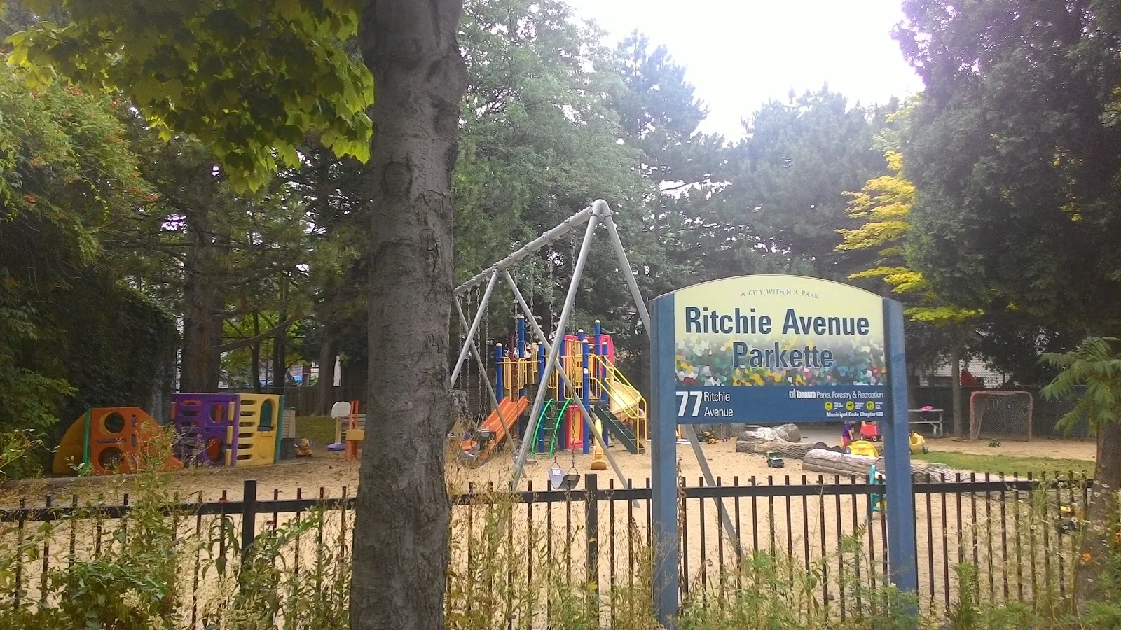 The Ritchie Avenue Parkette sign at 77 Ritchie Avenue, in a photo from its Google Maps listing. — Ritchie Avenue Parkette Natural Ice Rink