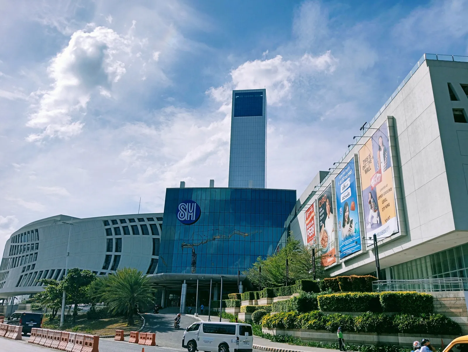 The SM Seaside City Cebu building, with the SM sign above the main entrance; the SM Skating rink is on the third floor. — SM Skating Seaside City Cebu