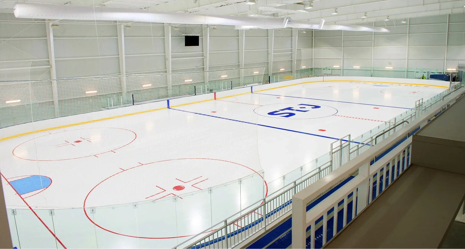 Complete ice sheet seen from an elevated walkway at one corner — The St. James (Springfield)