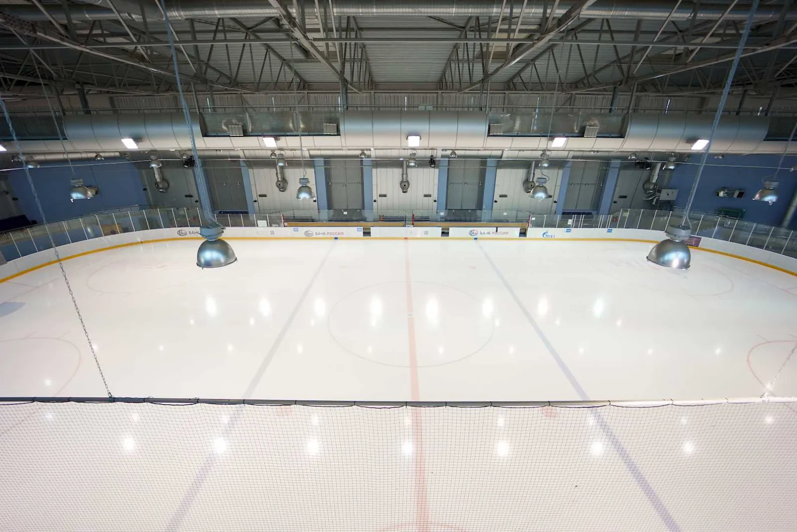 The ice arena of the Tavrichesky Sad complex, Saint Petersburg — Tavrichesky Sad Ice Arena Saint Petersburg